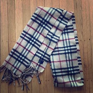 Burberry cashmere scarf